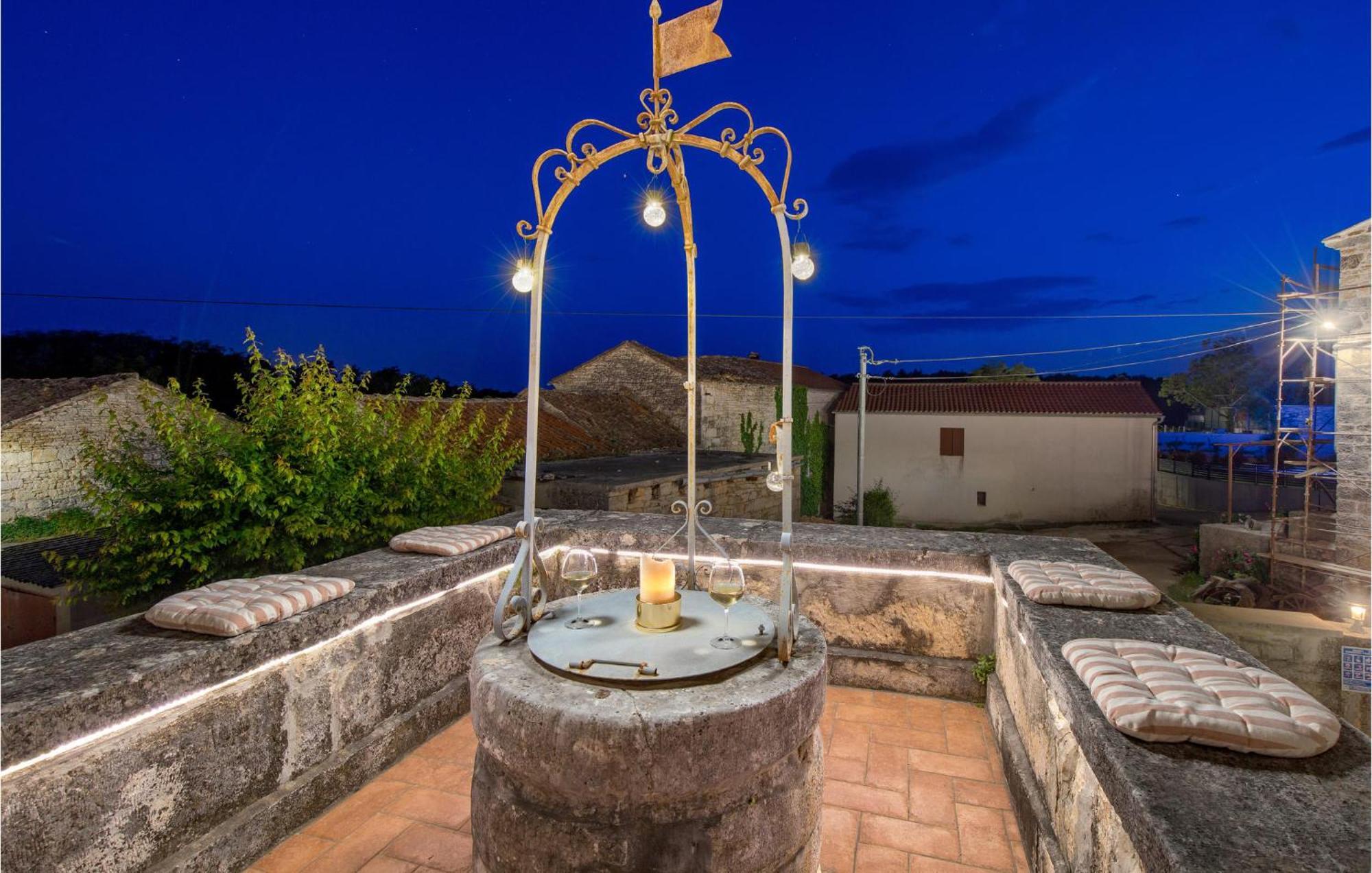 Amazing Home In Foli With Kitchen Exterior photo
